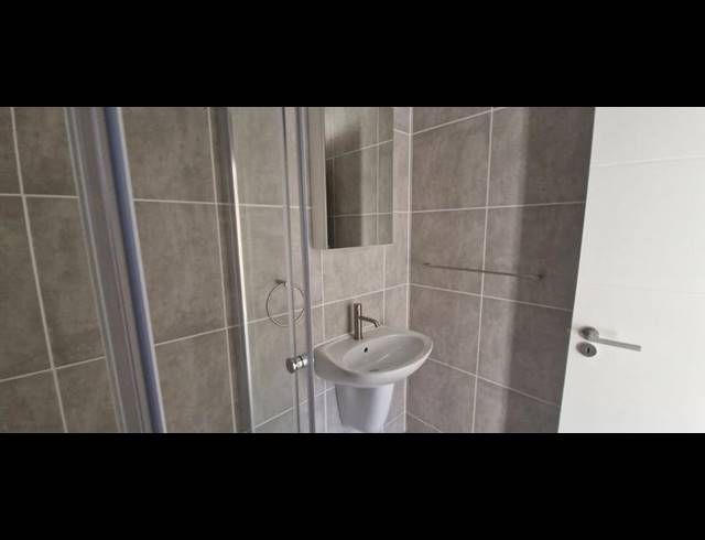 2 BEDROOM PROPERTY TO RENT IN GREENBAY ECO ESTATE